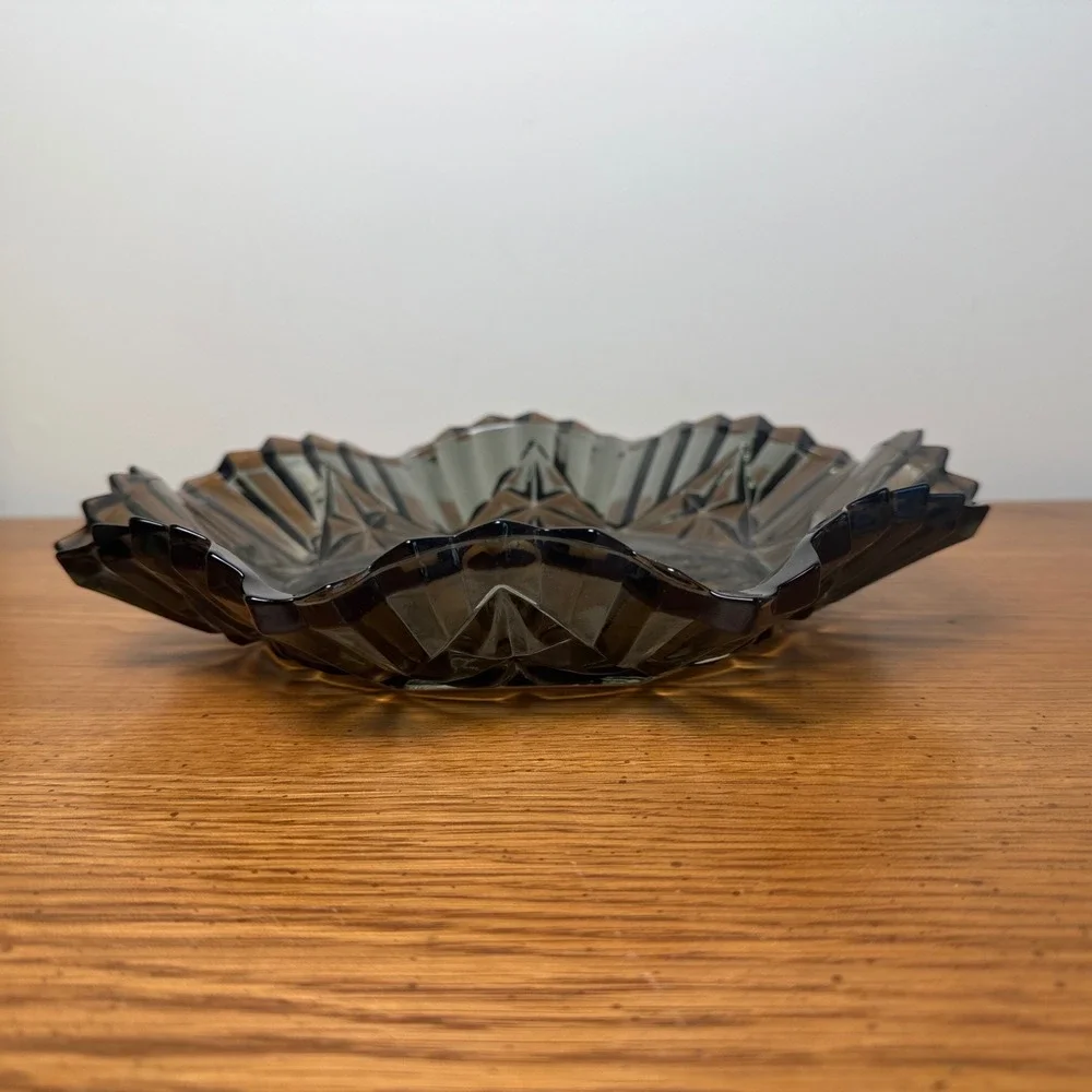 Vintage Smoke Glass Fruit Bowl‎ Embossed Glass Dish Fluted Edge Octagon